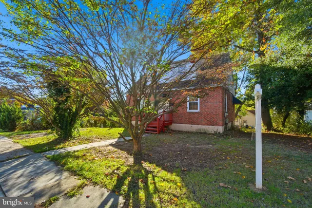 $300,000 | 121 1st Avenue, Halethorpe, MD 21227