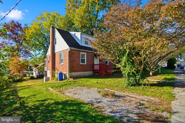 $300,000 | 121 1st Avenue, Halethorpe, MD 21227