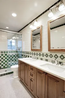 $2,749,000 | 330 Chestnut Drive, East Hills, NY 11576