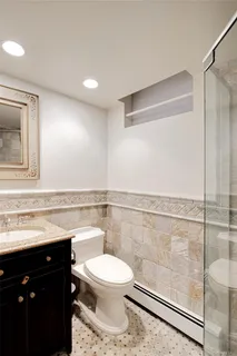 $2,749,000 | 330 Chestnut Drive, East Hills, NY 11576