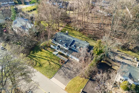 $2,749,000 | 330 Chestnut Drive, East Hills, NY 11576
