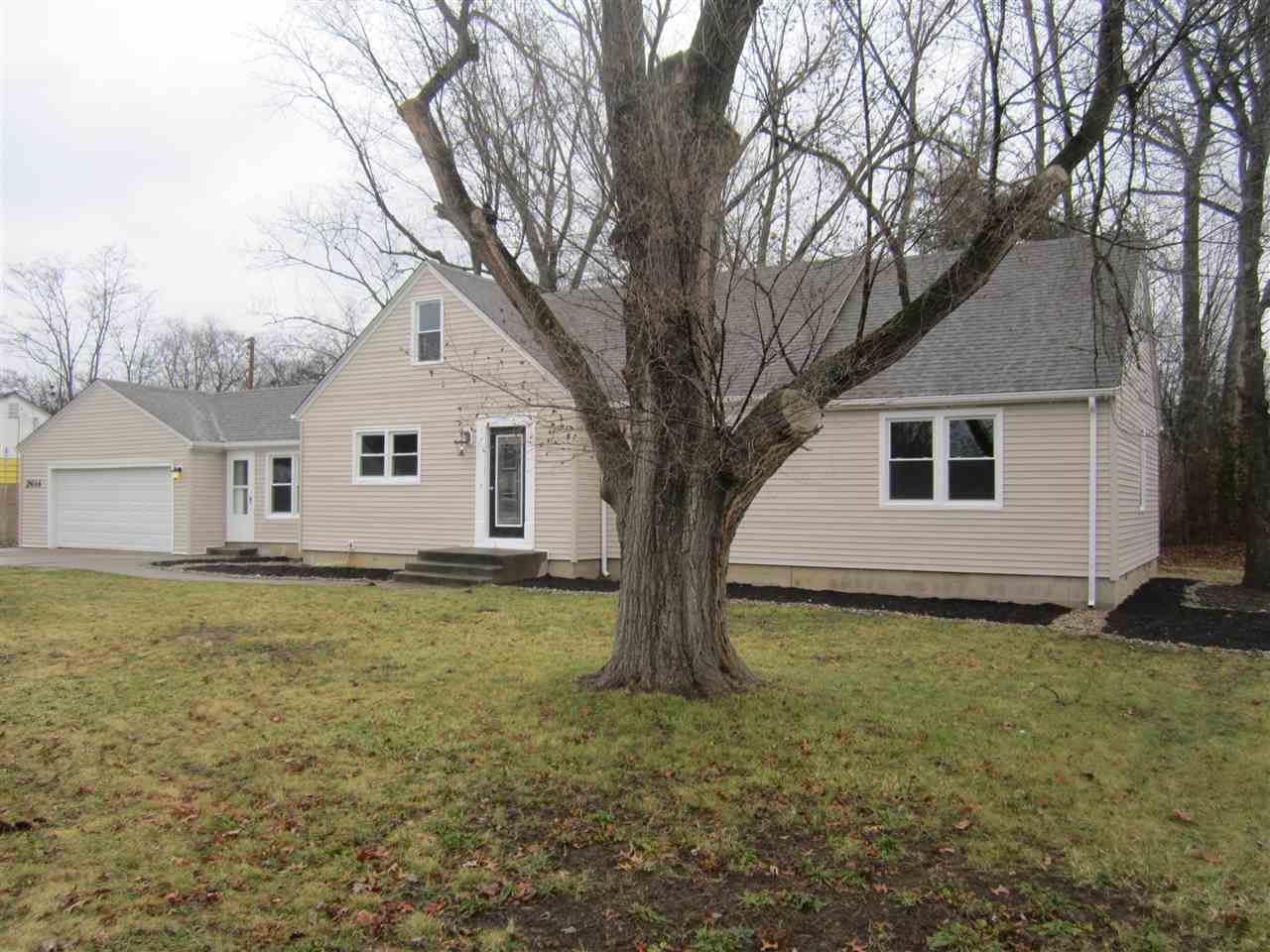 2614 Reed Road Fort Wayne, IN 46815 - Photo 2 of 36 Gallery Image 2