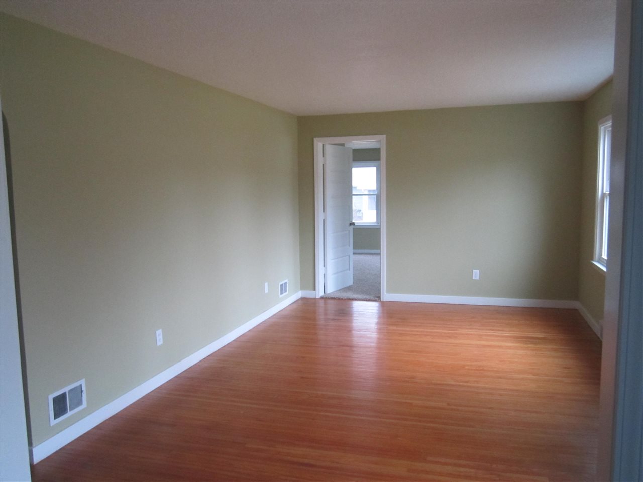 2614 Reed Road Fort Wayne, IN 46815 - Photo 6 of 36 Gallery Image 6