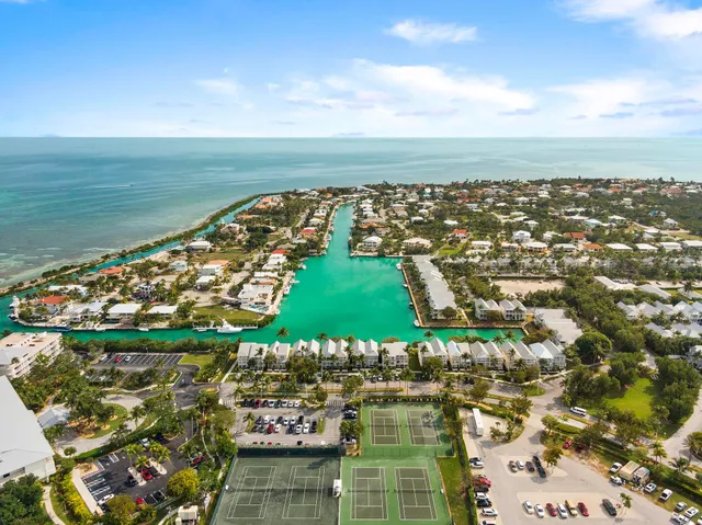 $699,900 | 7051 Harbor Village Drive, Duck Key, FL 33050