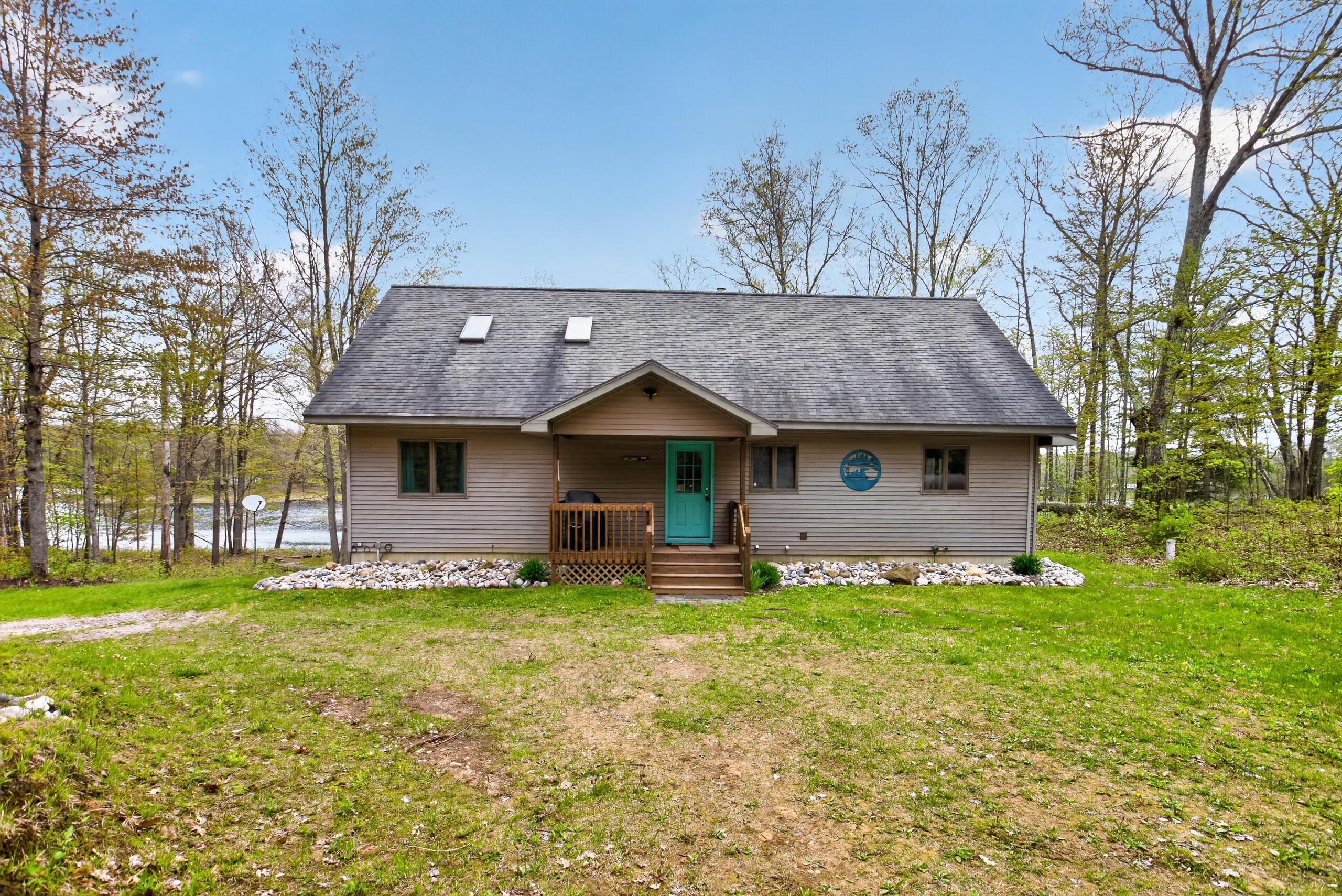 10289 Bern Drive Reed City, MI 49677 - Photo 1 of 57 003_226A0183