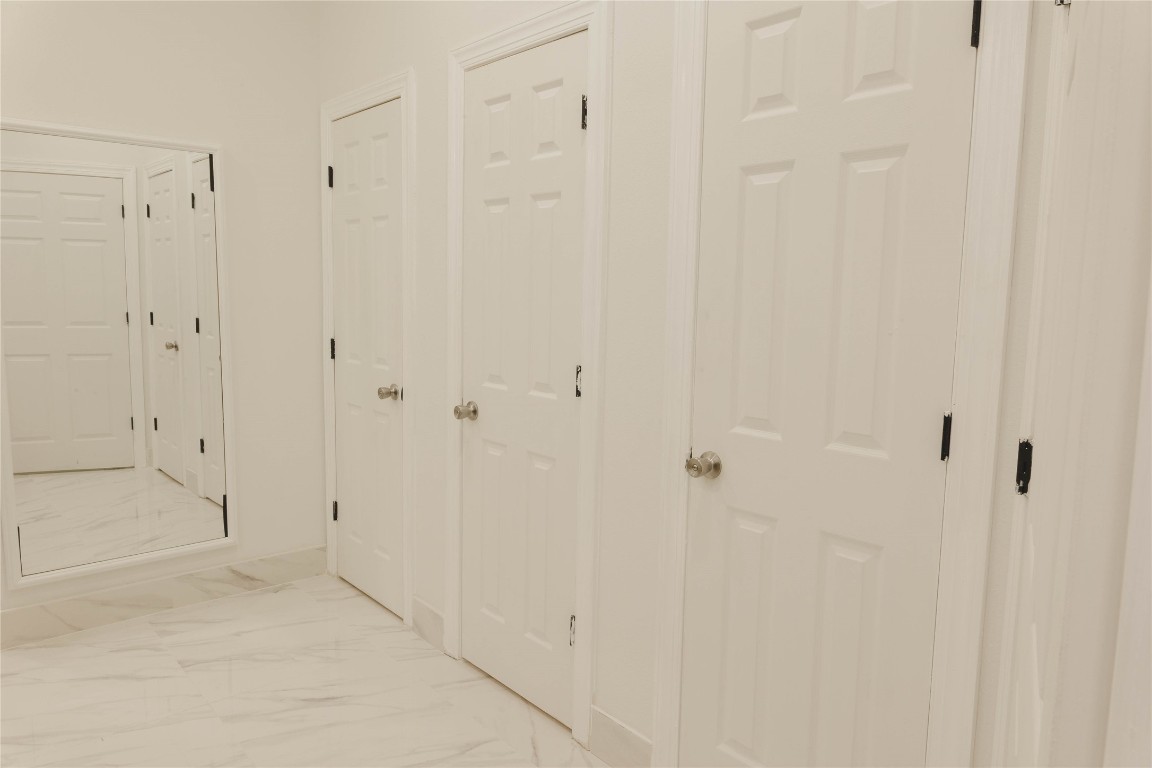 918 Fresa Road Pasadena, TX 77502 - Photo 34 of 47 LADIES Restrooms