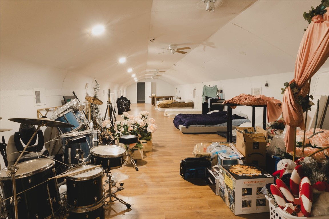 918 Fresa Road Pasadena, TX 77502 - Photo 39 of 47 Venue 2nd Floor Storage