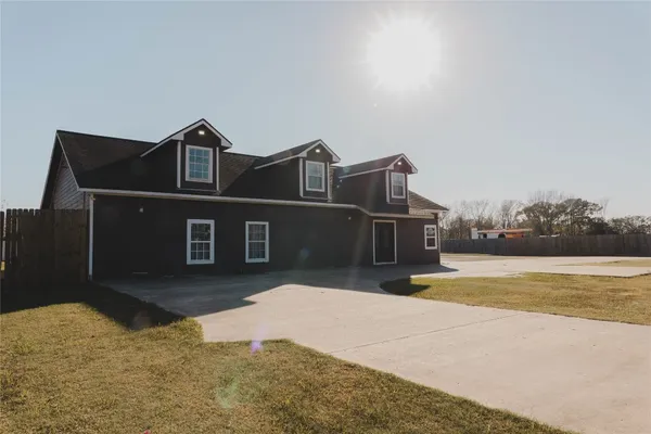 $1,300,000 | 918 Fresa Road, Pasadena, TX 77502