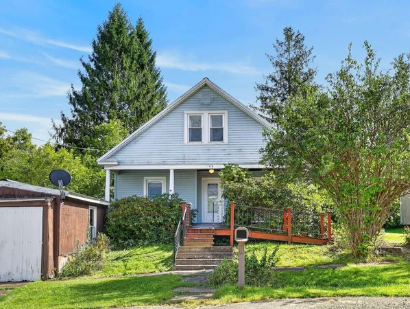 $150,000 | 42 Maple Street, New Albany, PA 18833