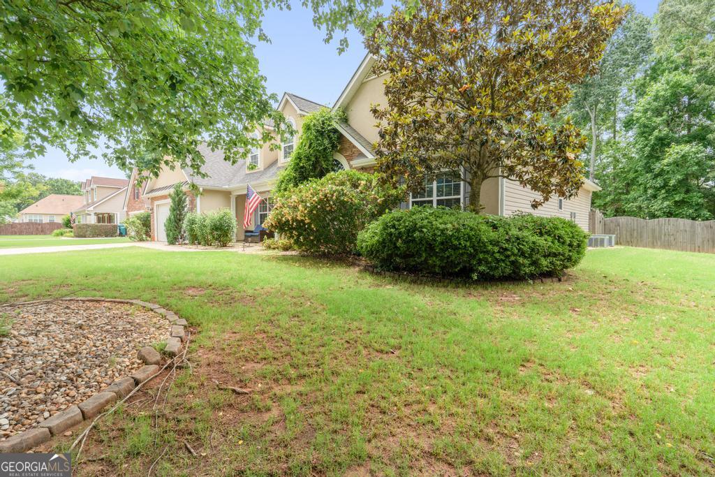235 Creekside Circle Hampton, GA 30228 - Photo 9 of 52