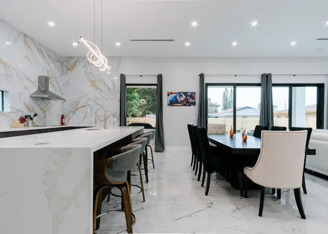 $4,750 | 909 Northwest 4th Avenue, Hallandale Beach, FL 33009