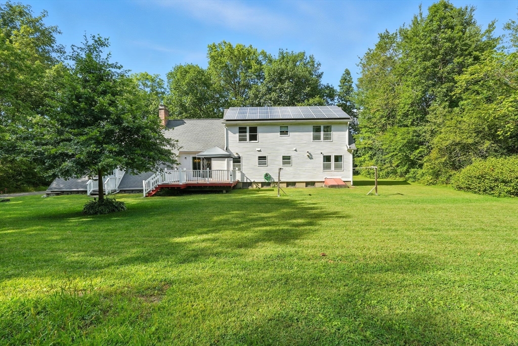 178 West Pomeroy Lane Amherst, MA 01002 - Photo 30 of 34 a front view of a house with garden