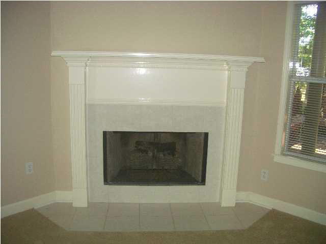 309 Pinewood Lane Ridgeland, MS 39157 - Photo 4 of 7 Beautiful mantle in family room.