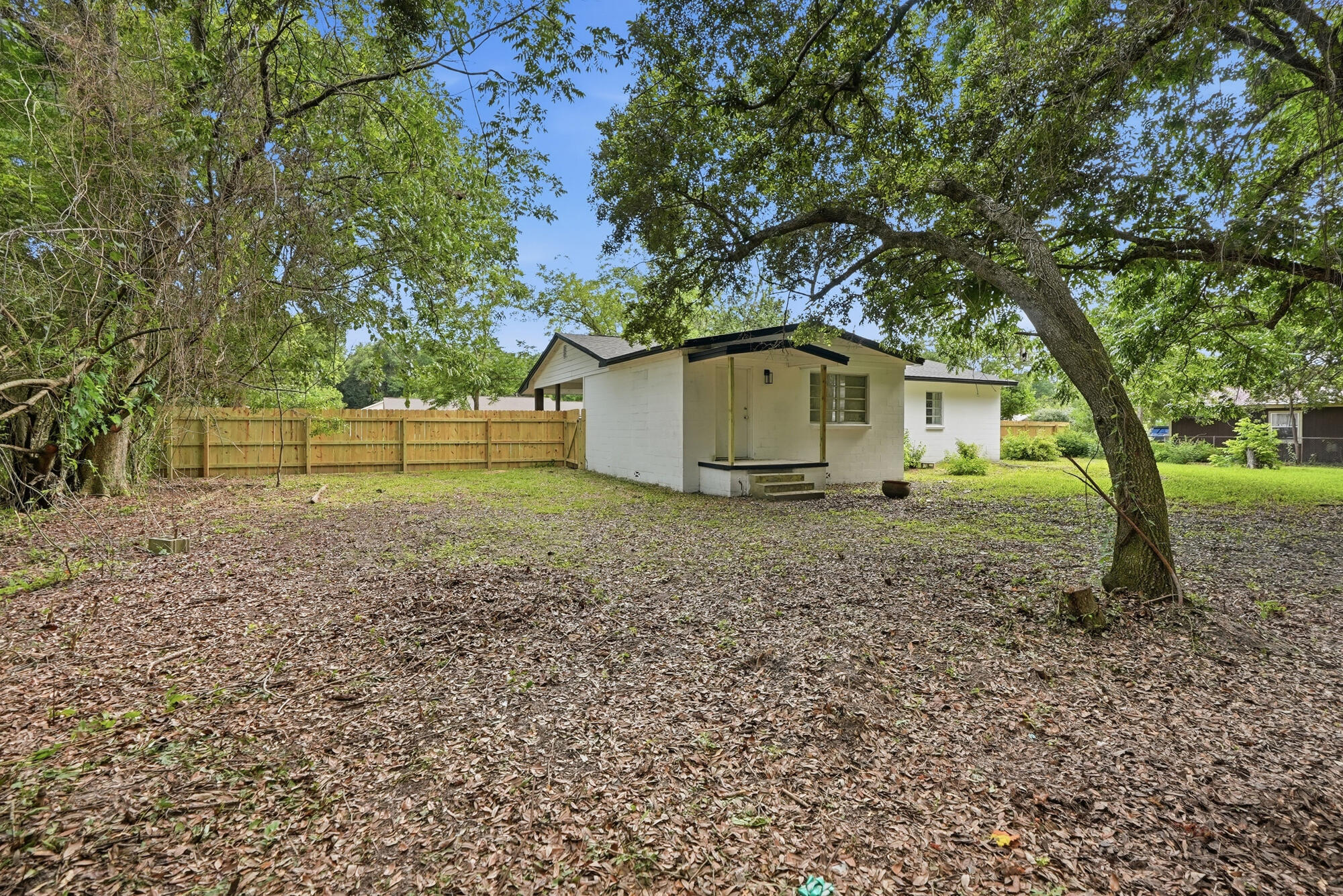 350 Kelson Road Pensacola, FL 32514 - Photo 4 of 30 350_kelson_rd_awp_media-28