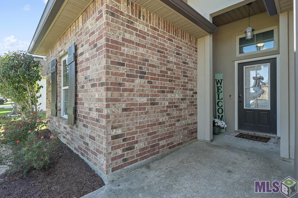 225 Cottage Way Thibodaux, LA 70301 - Photo 3 of 25