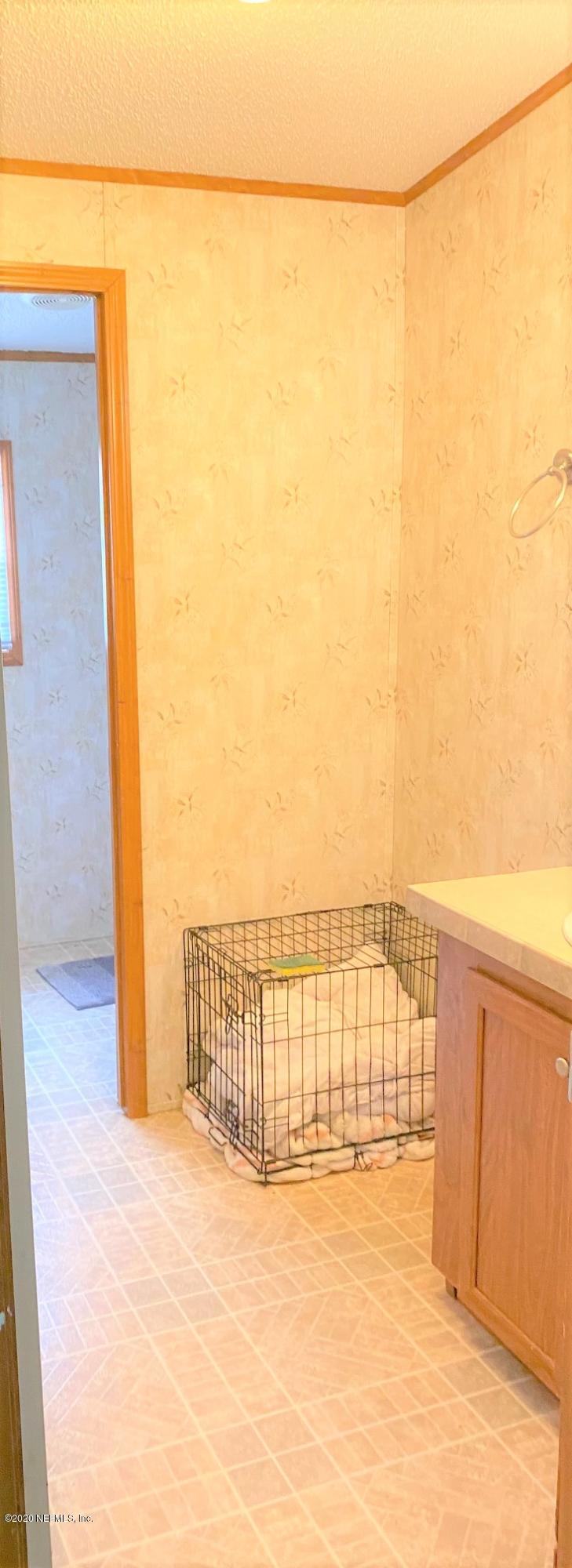 6780 Spring Lake Village Road Keystone Heights, FL 32656 - Photo 23 of 53 Guest Bathroom