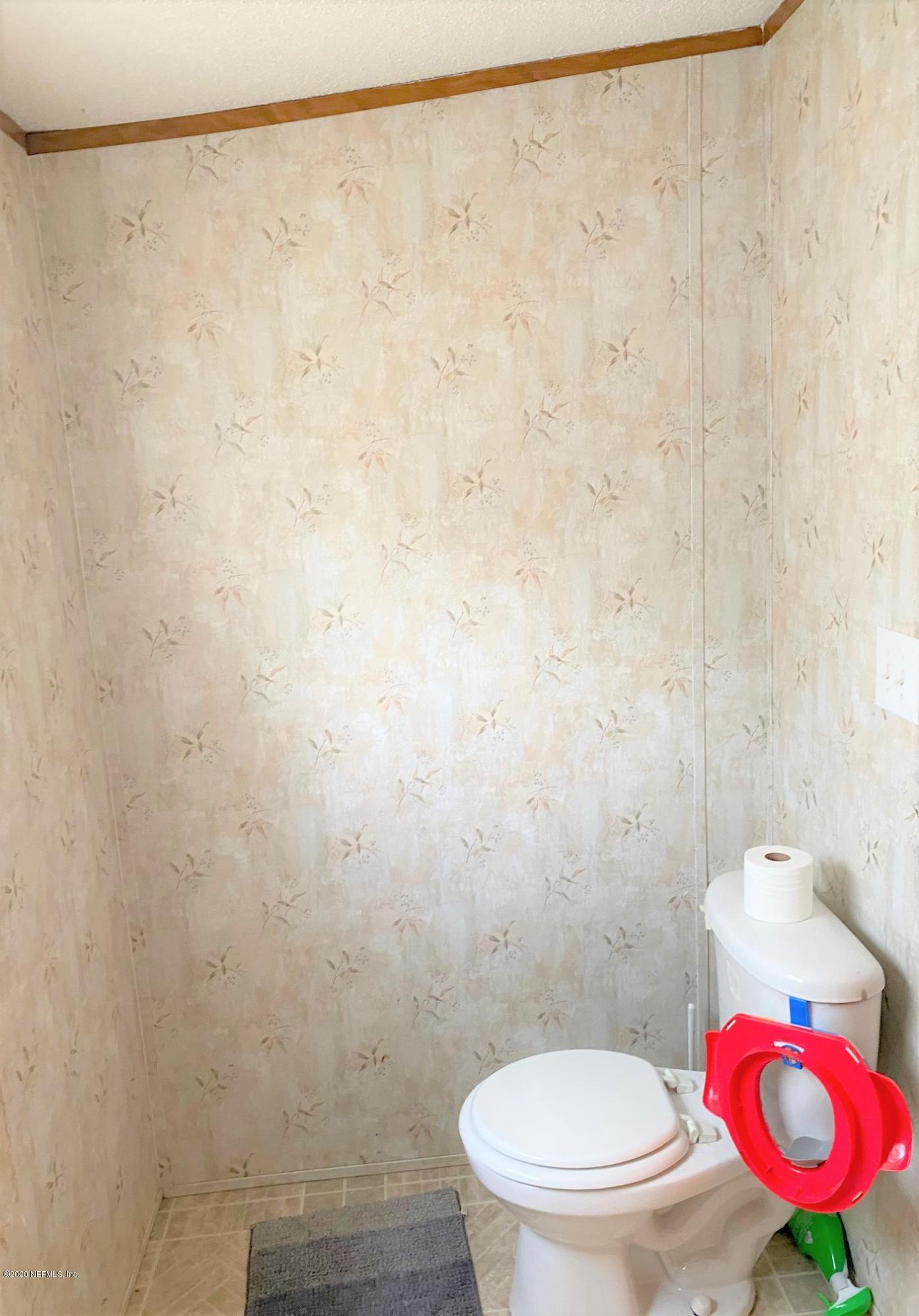 6780 Spring Lake Village Road Keystone Heights, FL 32656 - Photo 28 of 53 Guest Bathroom-6