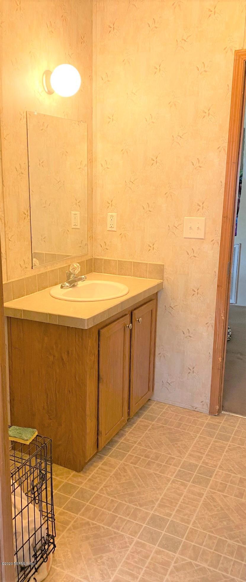 6780 Spring Lake Village Road Keystone Heights, FL 32656 - Photo 29 of 53 Guest Bathroom-7