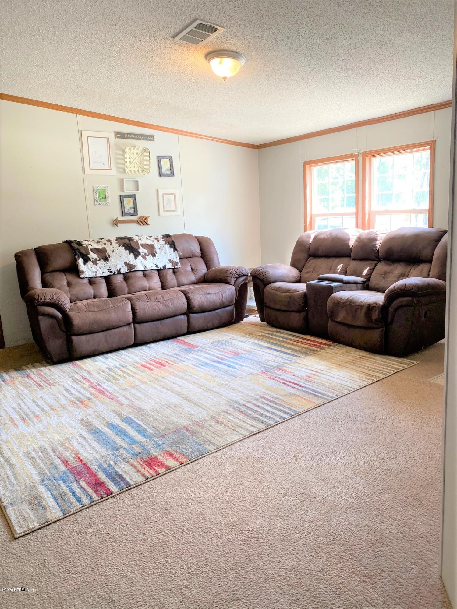 6780 Spring Lake Village Road Keystone Heights, FL 32656 - Photo 8 of 53 Livingroom-5