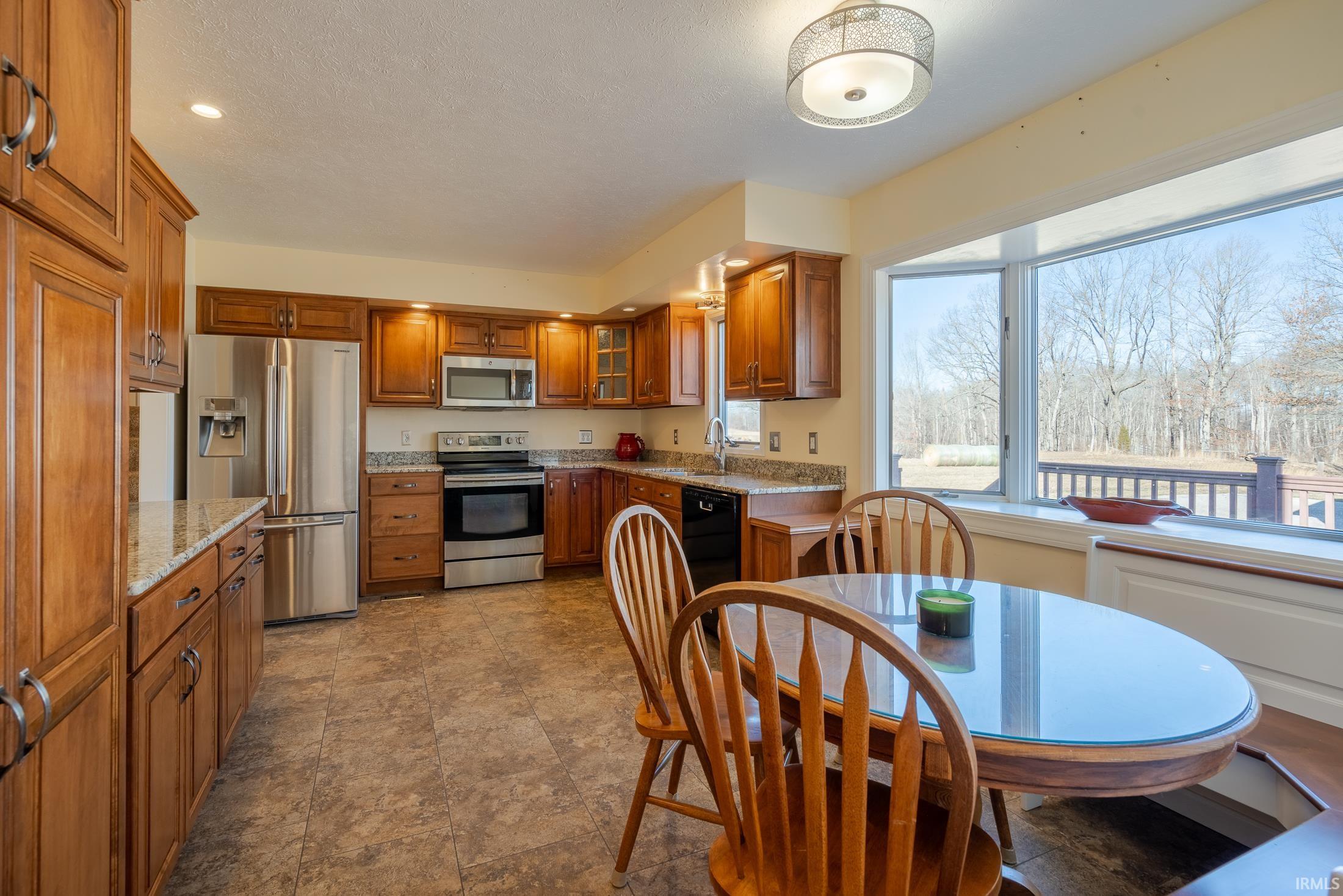 4500 Maxville Road Boonville, IN 47601 - Photo 9 of 36 Gallery Image 9