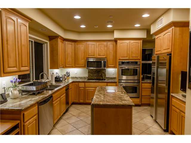 16620 Highland Valley Road Ramona, CA 92065 - Photo 8 of 25 Gallery Image 8