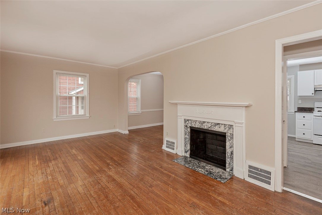 3548 Nordway Road Cleveland Heights, OH 44118 - Photo 4 of 35