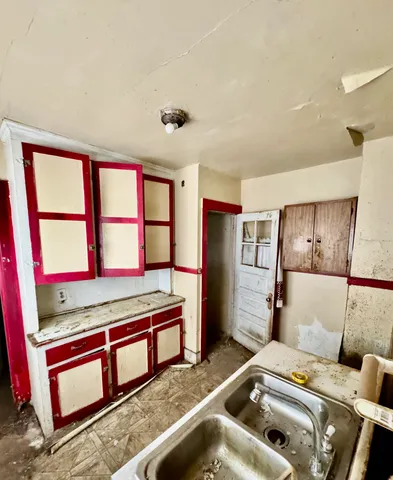 $29,500 | 770 Territorial Road, Benton Harbor, MI 49022