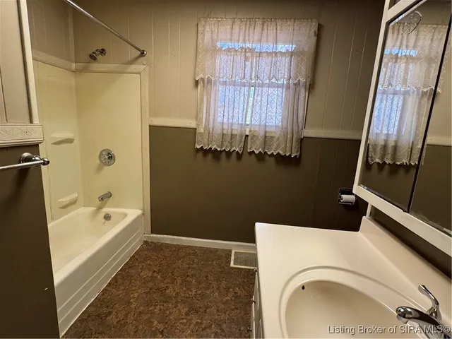 $175,000 | 9920 Highway 211, Elizabeth, IN 47117