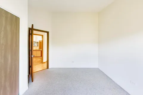 $324,900 | 1951 Stillwater Road, Arlington Heights, IL 60004