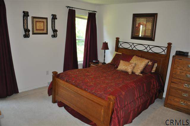 416 Chadwick Road Schenectady, NY 12304 - Photo 12 of 15 Photo 12
