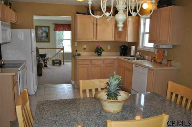 416 Chadwick Road Schenectady, NY 12304 - Photo 6 of 15 Photo 6