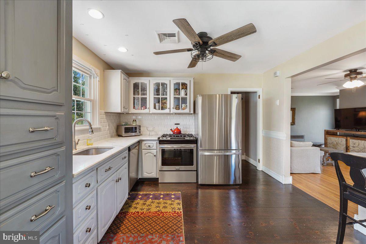 70 Level Road Collegeville, PA 19426 - Photo 4 of 34 Gallery Image 4