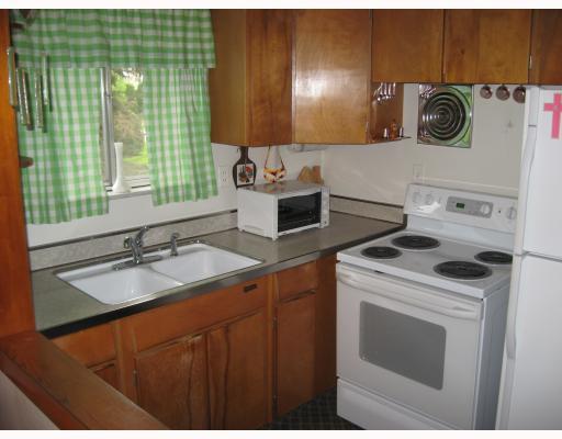 1635 Keystone Park Road New Alexandria, PA 15670 - Photo 5 of 9 Kitchen.