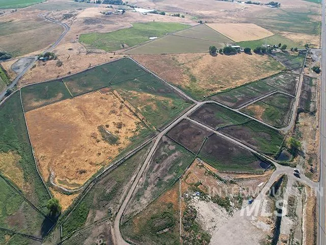 $999,000 | 2090 7th Avenue West, Vale, OR 97918