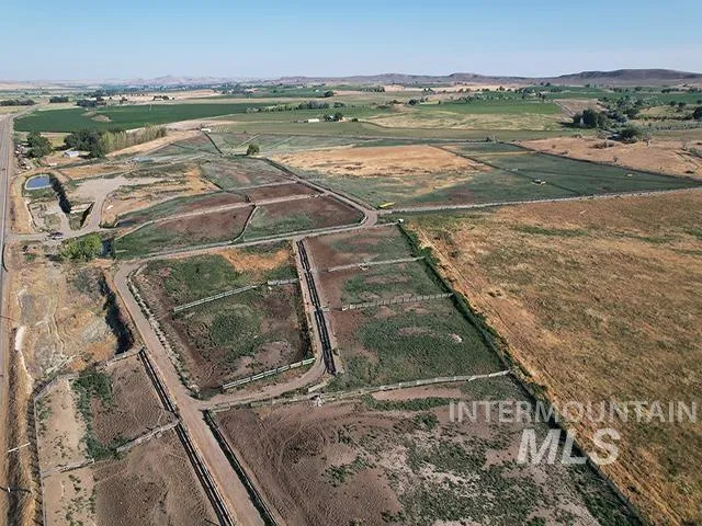 $999,000 | 2090 7th Avenue West, Vale, OR 97918