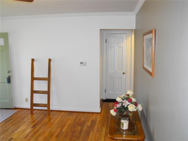 573 Crestview Road Columbus, OH 43202 - Photo 19 of 24 Gallery Image 19
