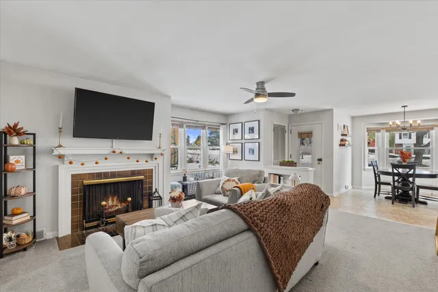 $2,000 | 720 Russet Street, Unit 720 RUSSET ST, Racine, WI 53405