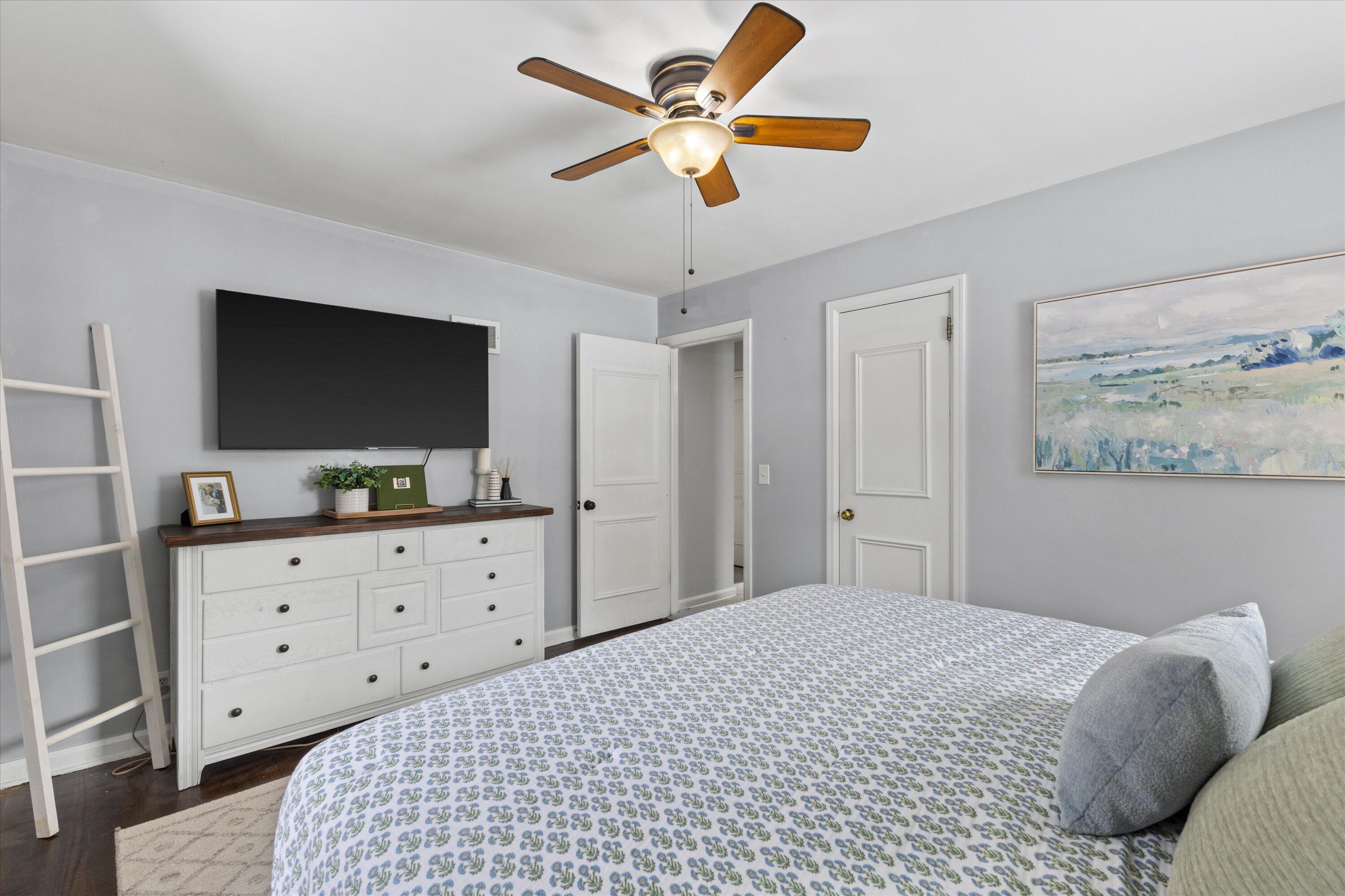 720 Russet Street Racine, WI 53405 - Photo 19 of 27 19-925A9327