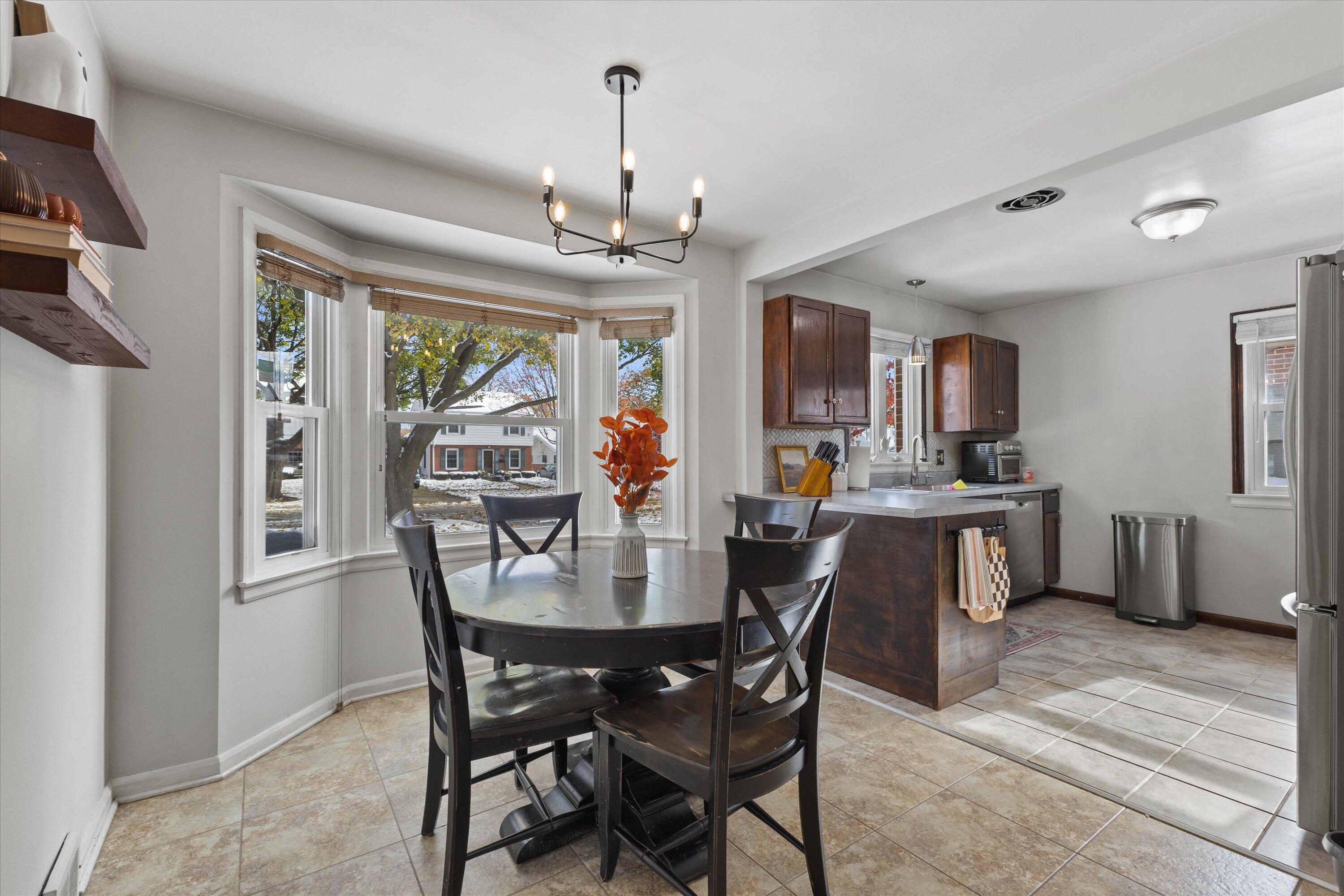 720 Russet Street Racine, WI 53405 - Photo 7 of 27 07-925A9243