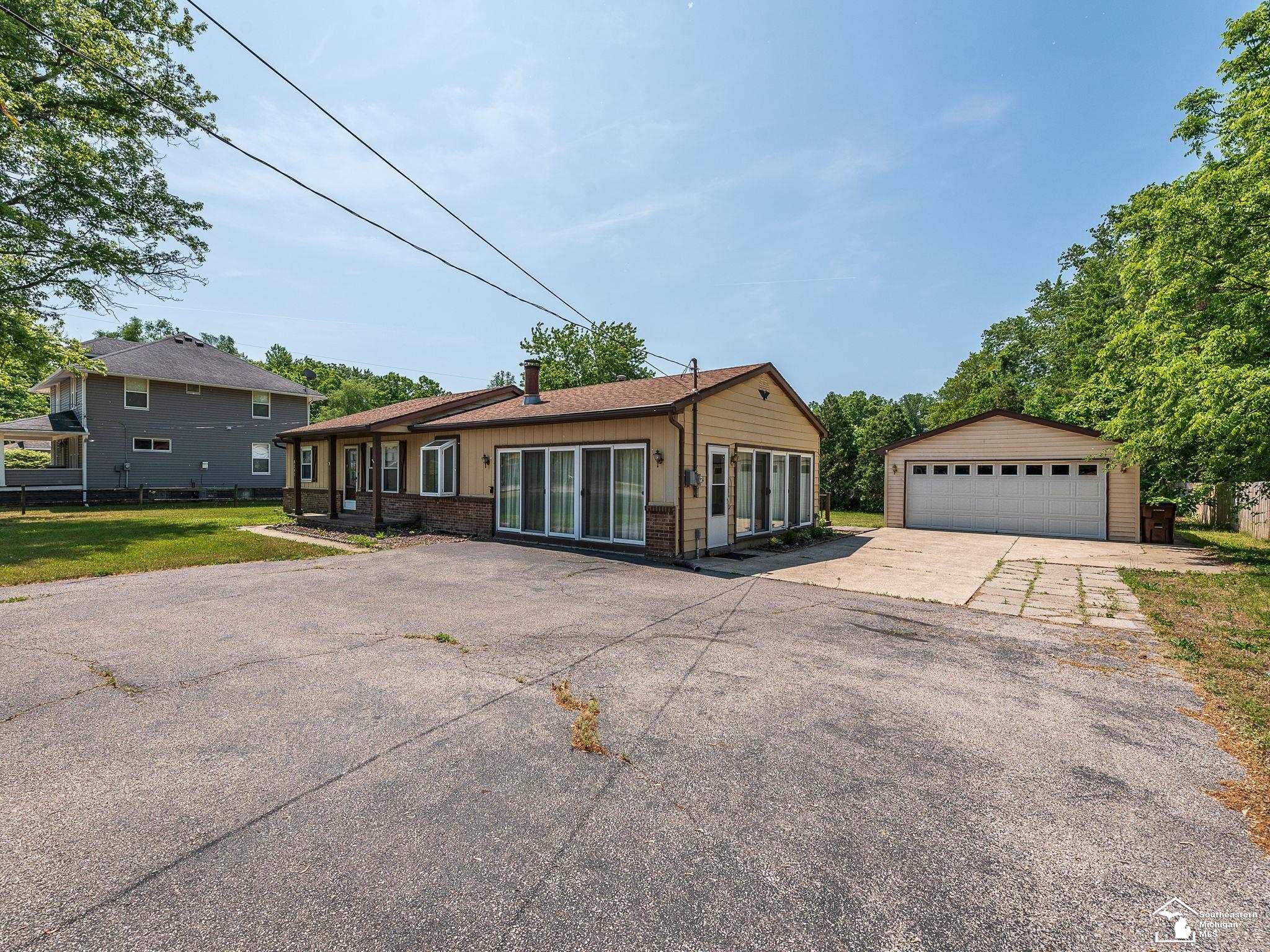 8245 Summerfield Road Lambertville, MI 48144 - Photo 24 of 26 50111368-23.JPG