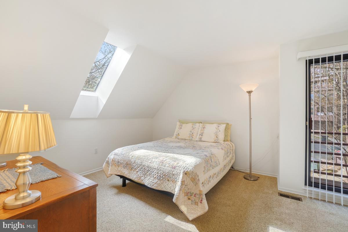 2006 Turtle Pond Drive Reston, VA 20191 - Photo 34 of 49 Gallery Image 34