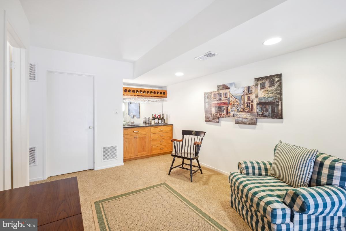 2006 Turtle Pond Drive Reston, VA 20191 - Photo 38 of 49 Gallery Image 38