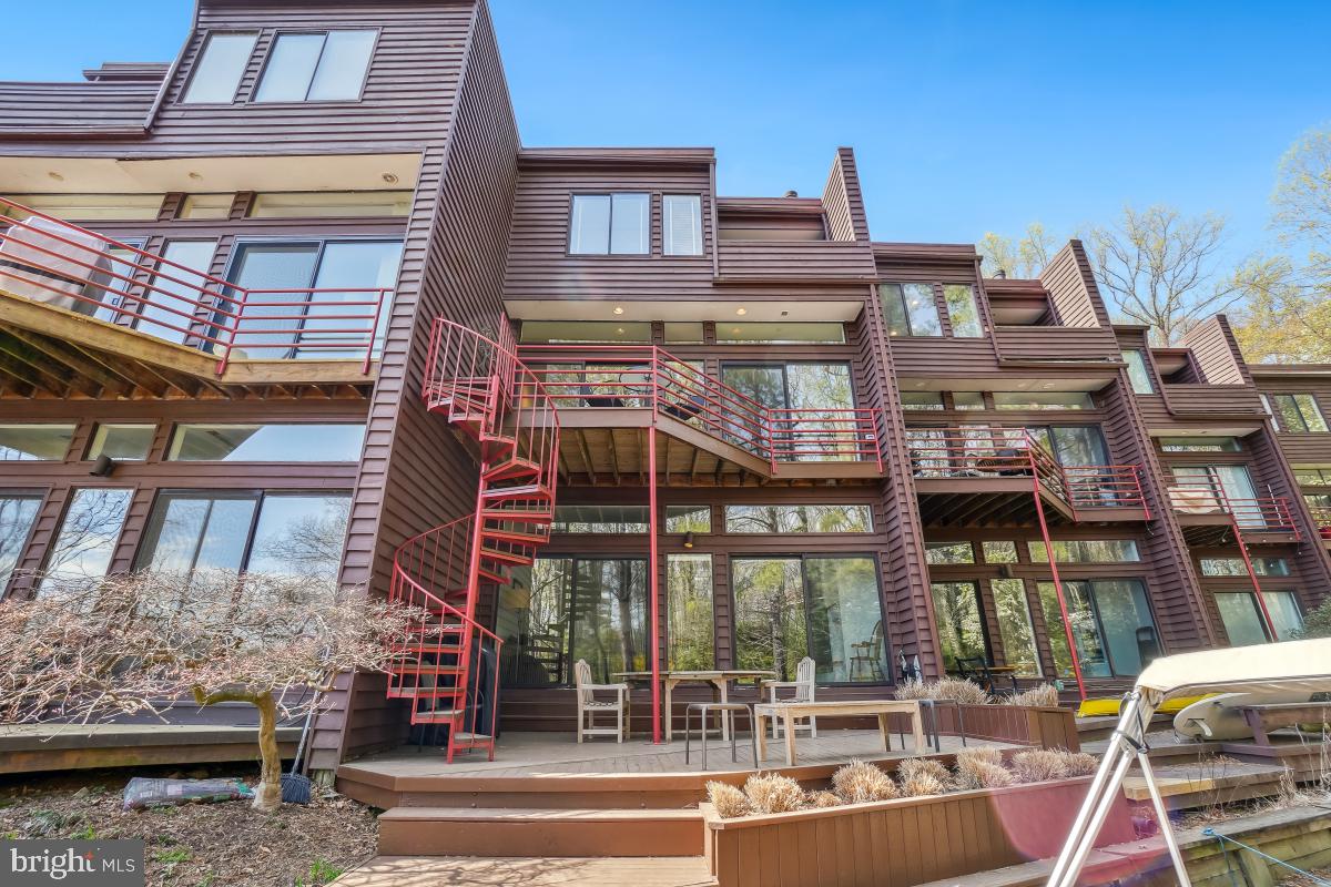 2006 Turtle Pond Drive Reston, VA 20191 - Photo 45 of 49 Gallery Image 45