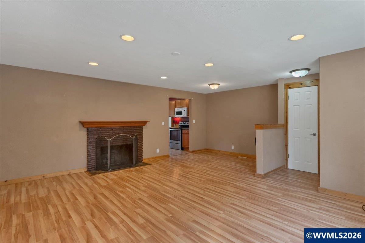 4335 Lone Oak Road Southeast Salem, OR 97302 - Photo 8 of 35