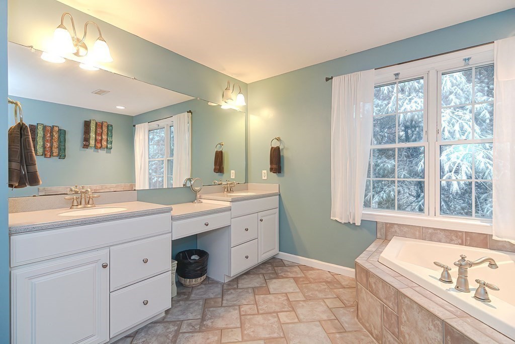 20 Riverbend Road Upton, MA 01568 - Photo 23 of 42 Gallery Image 23