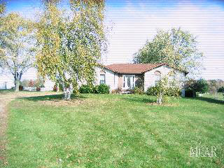 2484 Heiss Road Monroe, MI 48162 - Photo 1 of 13 2484 HESS RD