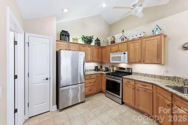 $485,000 | 36 Craggy Vista Drive, Swannanoa, NC 28778
