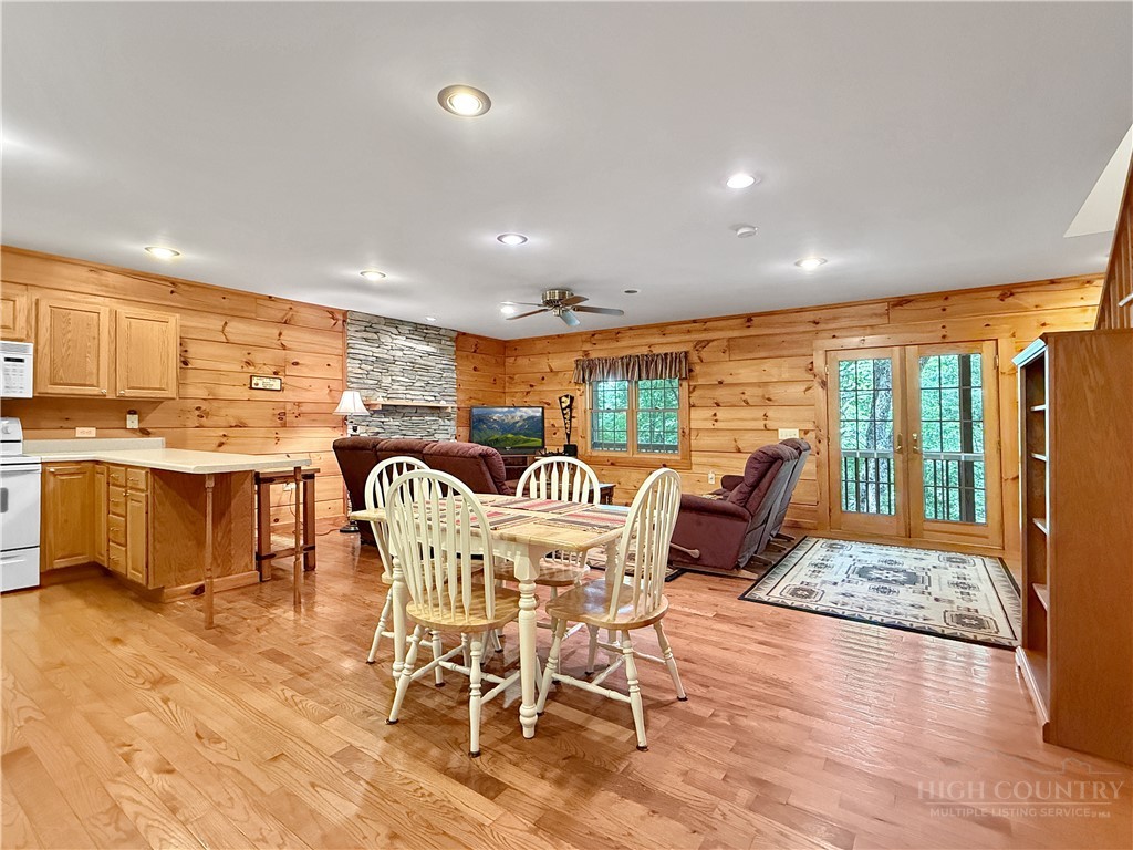 219 Red Maple Lane Boone, NC 28607 - Photo 11 of 37