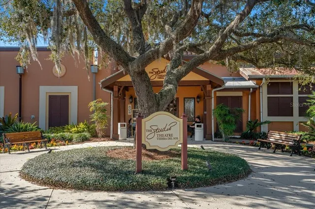 $575,000 | 2052 Palo Alto Avenue, The Villages, FL 32159