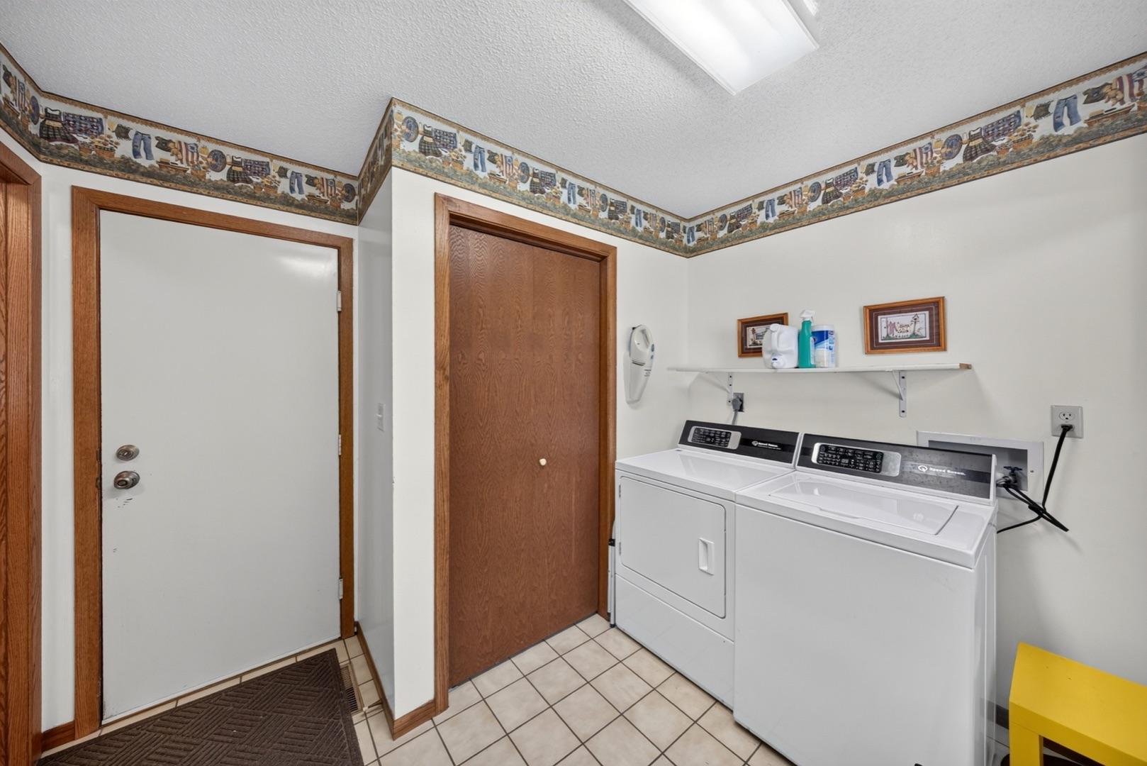 1116 Knoll Court Northwest Rochester, MN 55901 - Photo 16 of 56